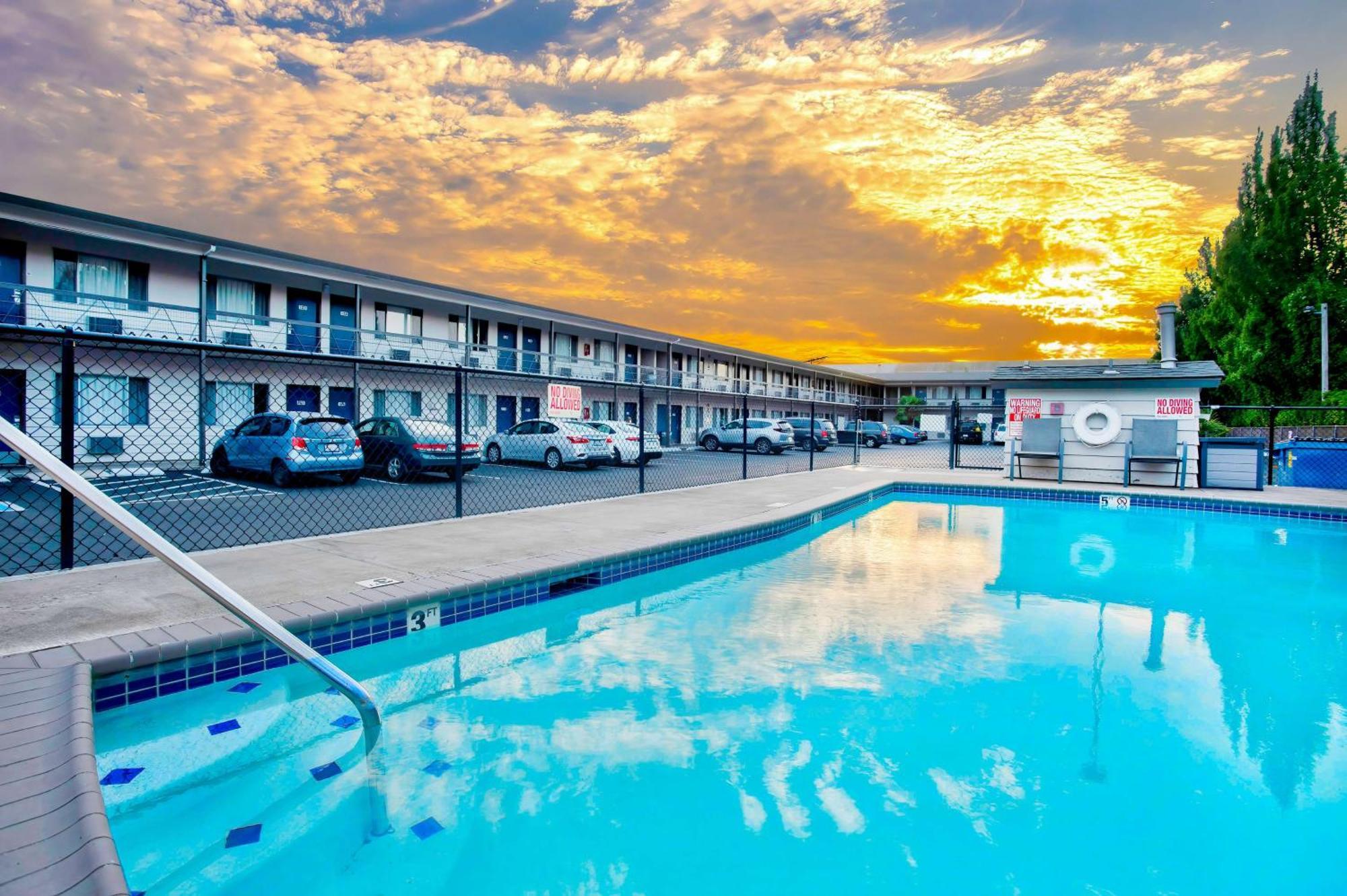 Motel 6-Salem, Or - Expo Center Exterior foto