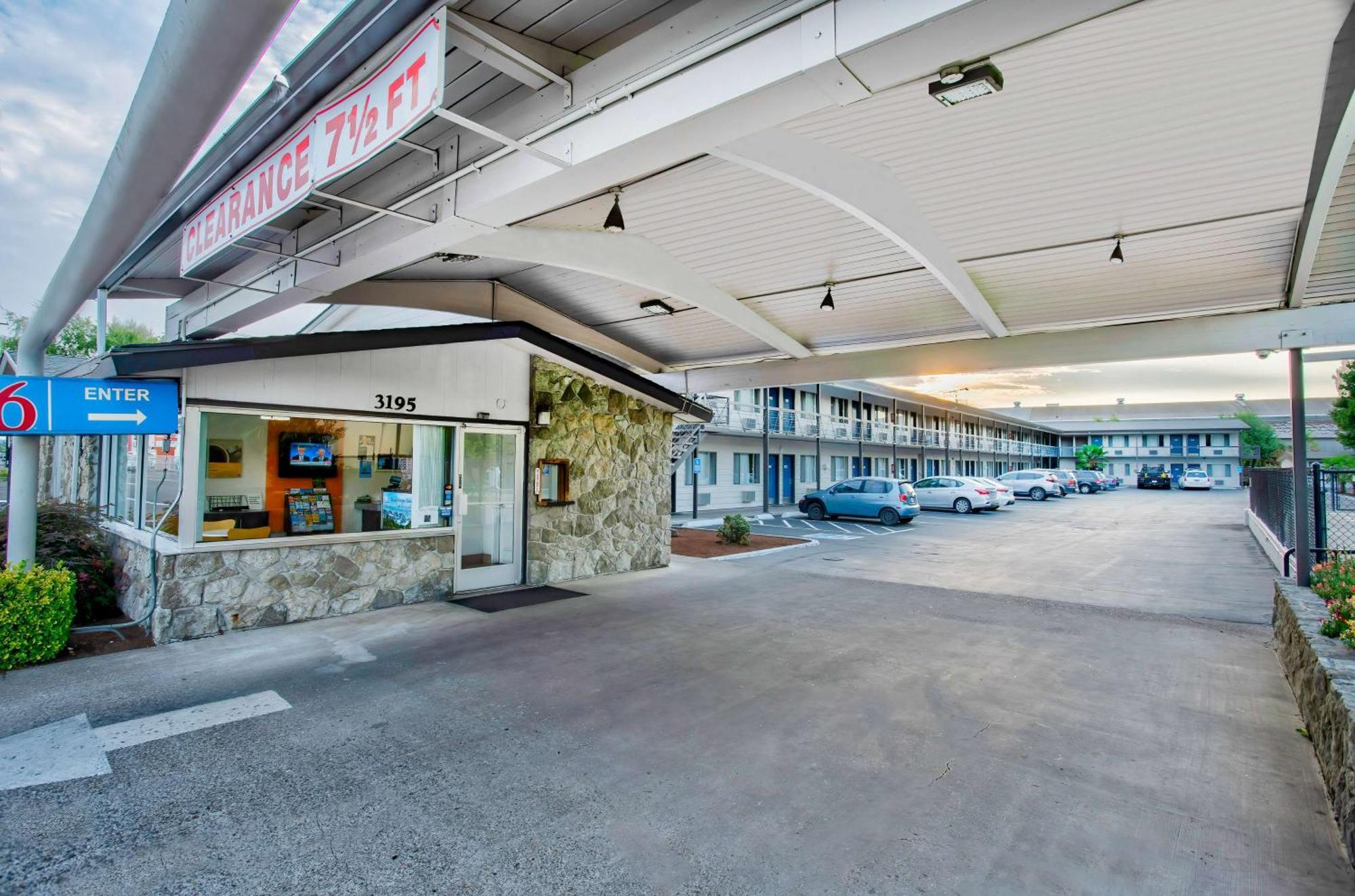 Motel 6-Salem, Or - Expo Center Exterior foto